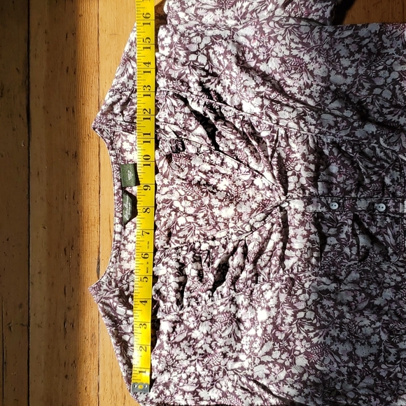 purple botanical print top, S - Picture 4 of 9